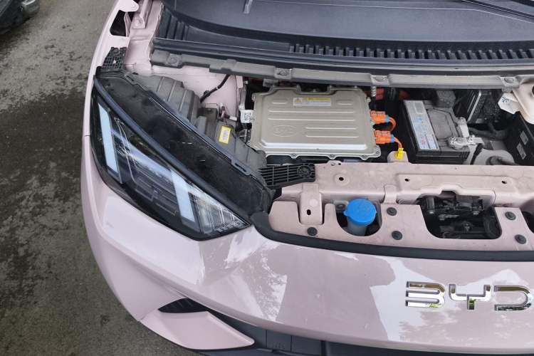Used BYD Seagull 2024 Honor Edition 305km Freedom Version Engine Bay Right