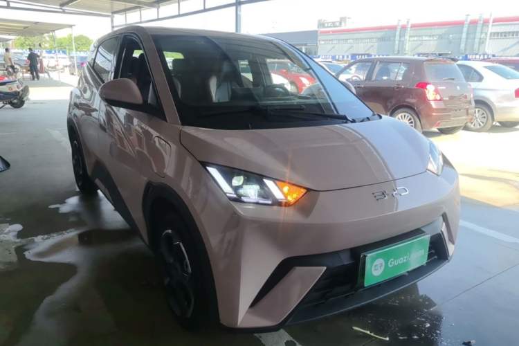 Used BYD Seagull 2024 Honor Edition 305km Freedom Version Front Right 45 Deg