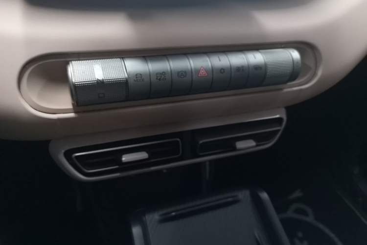 Used BYD Seagull 2024 Honor Edition 405km Flying Version Gear Lever