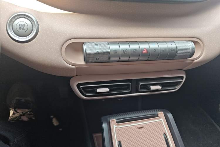 Used BYD Seagull 2024 Honor Edition 305km Freedom Version Gear Lever