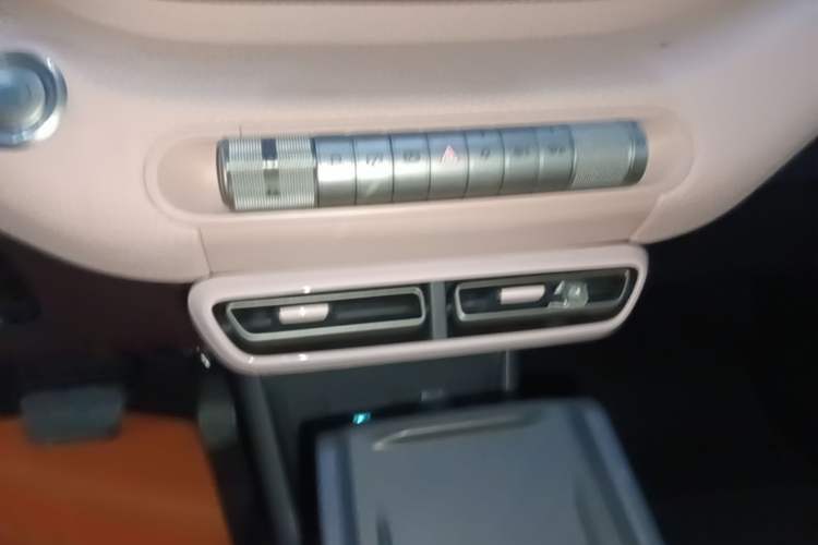 Used BYD Seagull 2024 Honor Edition 305km Freedom Version Gear Lever