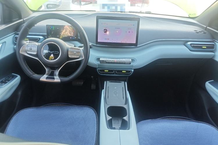 Used BYD Seagull 2024 Honor Edition 305km Freedom Version Center Console