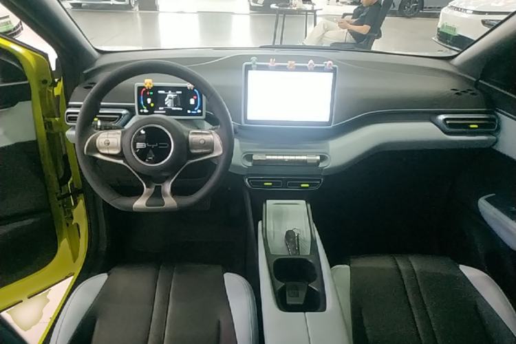 Used BYD Seagull 2024 Honor Edition 305km Dynamic Version Center Console