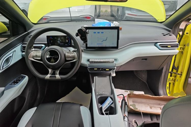 Used BYD Seagull 2024 Honor Edition 305km Dynamic Version Center Console