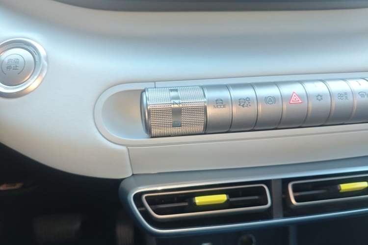 Used BYD Seagull 2024 Honor Edition 305km Freedom Version Gear Lever