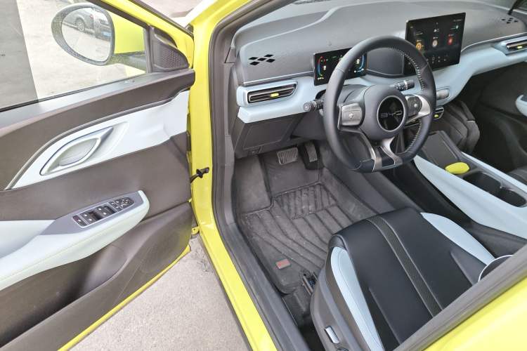 Used BYD Seagull 2024 Honor Edition 405km Flying Version Interior 3