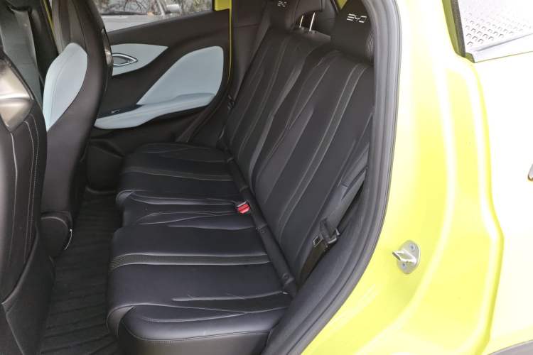 Used BYD Seagull 2024 Honor Edition 405km Flying Version Interior 4