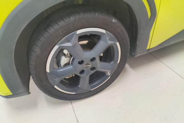 Used BYD Seagull 2024 Honor Edition 405km Flying Version Left Front Wheel Hub