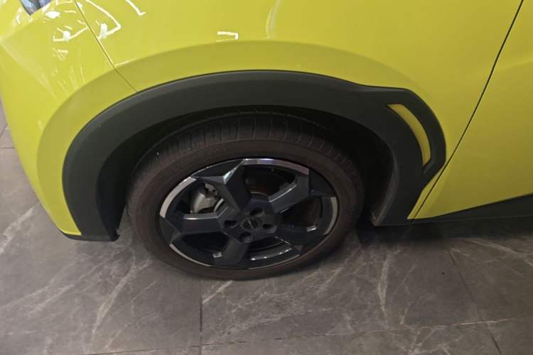 Used BYD Seagull 2024 Honor Edition 305km Freedom Version Left Front Wheel Hub