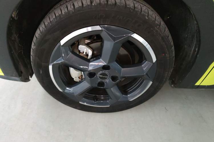Used BYD Seagull 2024 Honor Edition 305km Freedom Version Left Front Wheel Hub