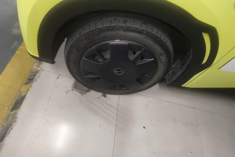 Used BYD Seagull 2024 Honor Edition 305km Dynamic Version Left Front Wheel Hub