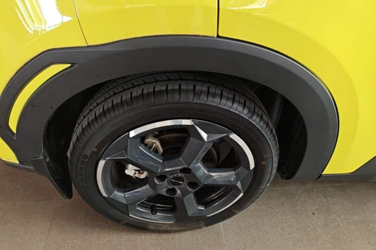 Used BYD Seagull 2024 Honor Edition 305km Freedom Version Right Rear Wheel Hub