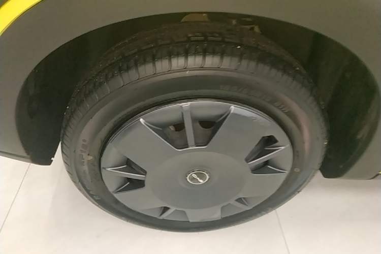 Used BYD Seagull 2024 Honor Edition 305km Dynamic Version Right Rear Wheel Hub