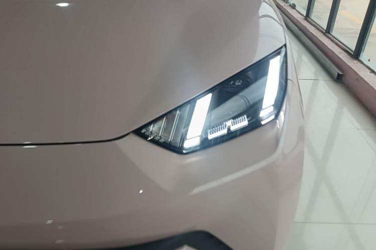 Used BYD Seagull 2024 Honor Edition 305km Freedom Version Left Front Headlight