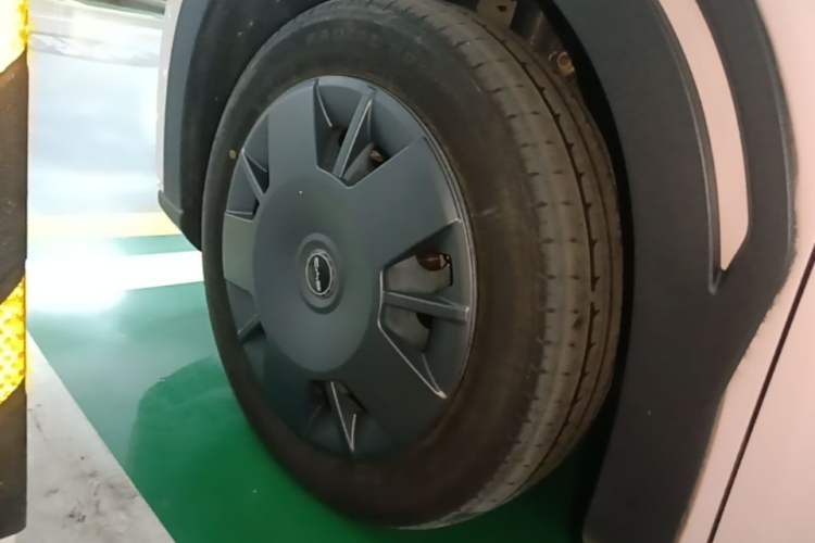 Used BYD Seagull 2024 Honor Edition 305km Dynamic Version Left Front Wheel Hub