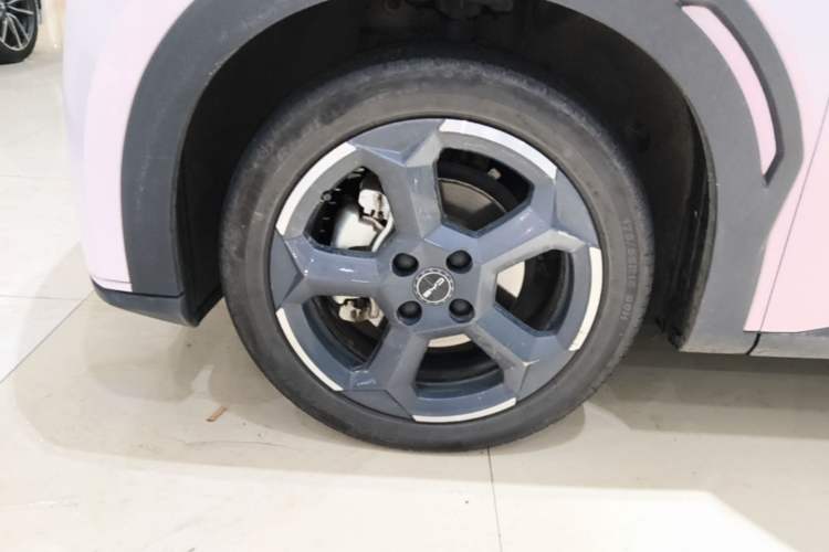 Used BYD Seagull 2024 Honor Edition 305km Freedom Version Left Front Wheel Hub
