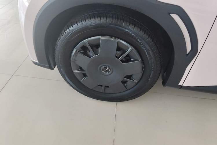 Used BYD Seagull 2024 Honor Edition 305km Dynamic Version Left Front Wheel Hub