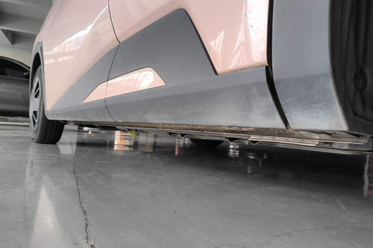 Used BYD Seagull 2024 Honor Edition 305km Dynamic Version Left Side Sill