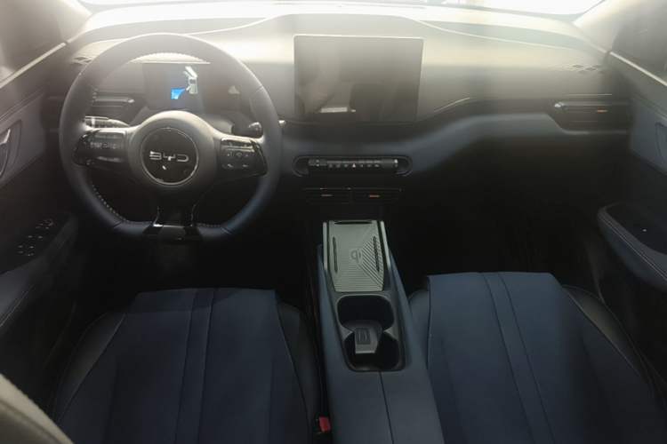 Used BYD Seagull 2024 Honor Edition 305km Freedom Version Center Console