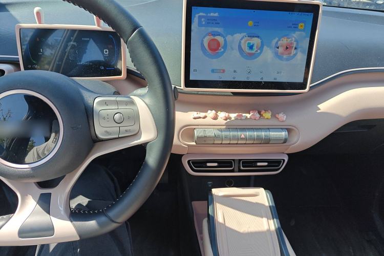 Used BYD Seagull 2024 Honor Edition 305km Freedom Version Center Console