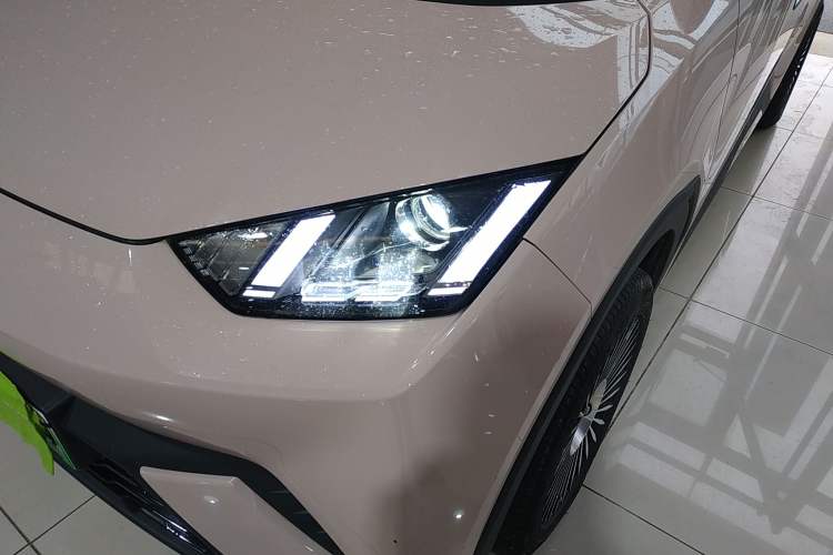 Used BYD Seagull 2024 Honor Edition 305km Dynamic Version Left Front Headlight