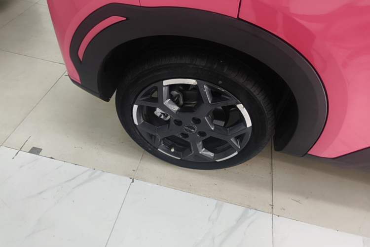 Used BYD Seagull 2024 Honor Edition 305km Freedom Version Right Rear Wheel Hub