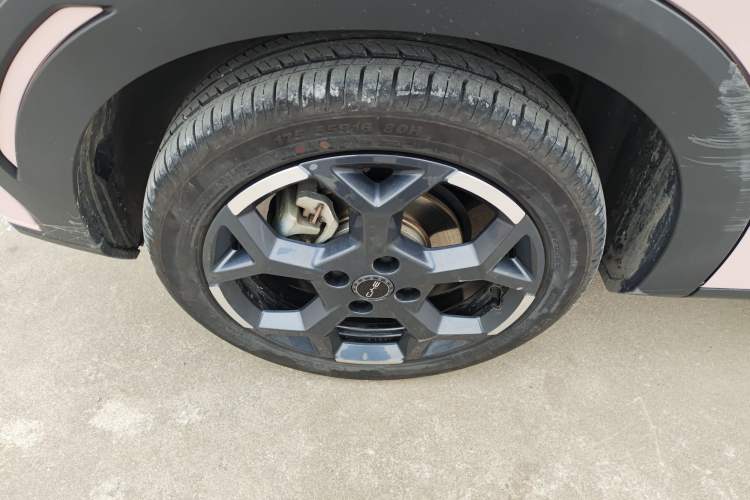 Used BYD Seagull 2024 Honor Edition 405km Flying Version Right Rear Wheel Hub