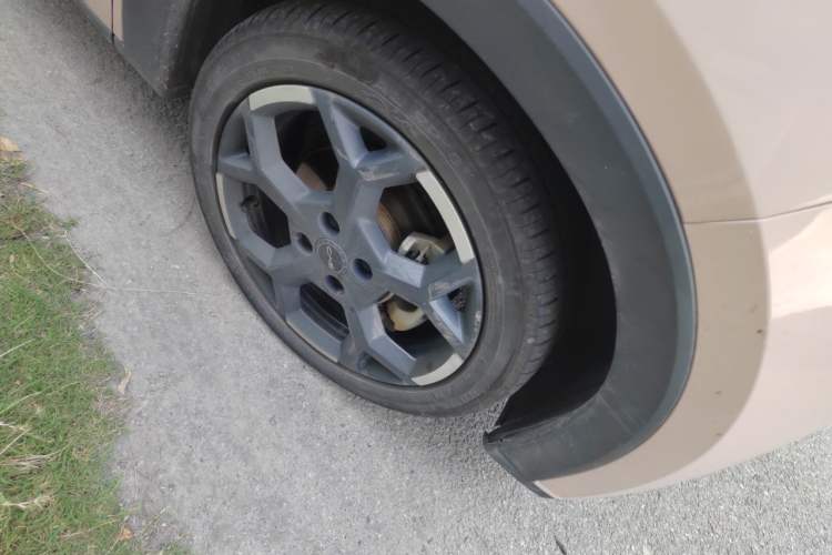 Used BYD Seagull 2024 Honor Edition 405km Flying Version Right Front Wheel Hub