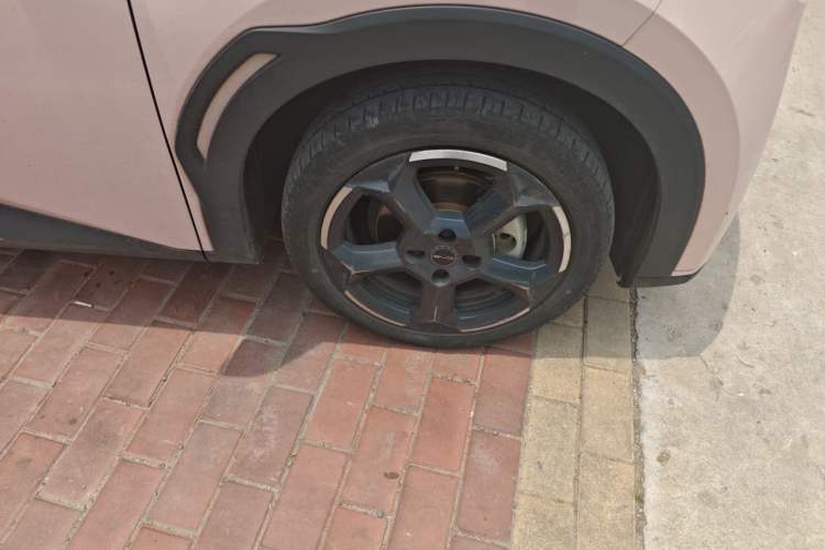 Used BYD Seagull 2024 Honor Edition 305km Freedom Version Right Front Wheel Hub
