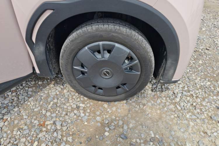 Used BYD Seagull 2024 Honor Edition 305km Dynamic Version Right Rear Wheel Hub