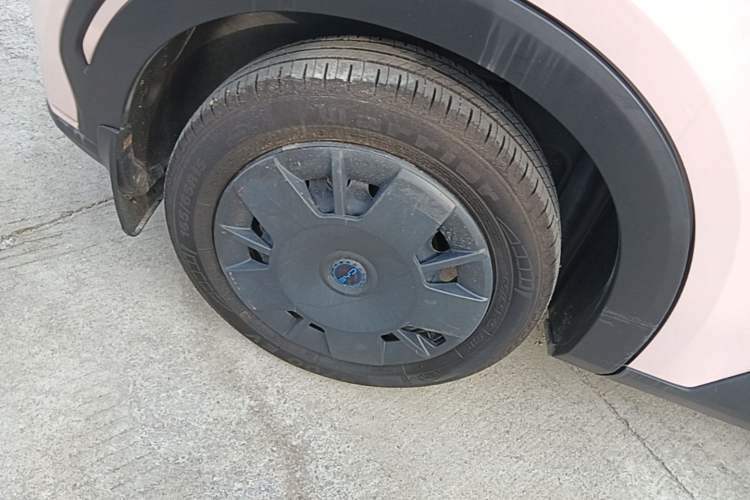 Used BYD Seagull 2024 Honor Edition 305km Dynamic Version Right Rear Wheel Hub