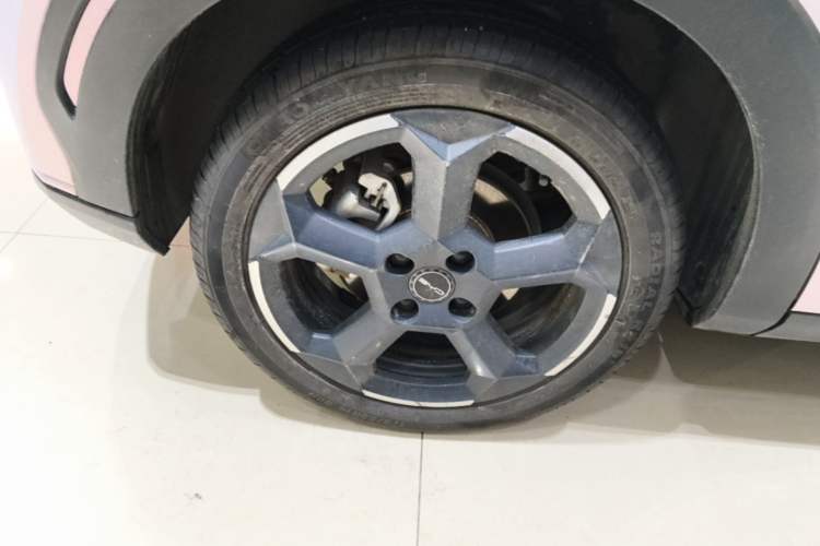 Used BYD Seagull 2024 Honor Edition 305km Freedom Version Right Rear Wheel Hub