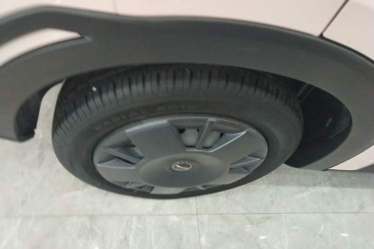 Used BYD Seagull 2024 Honor Edition 305km Dynamic Version Right Rear Wheel Hub