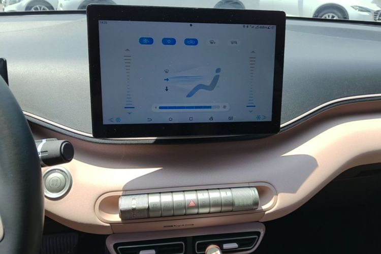 Used BYD Seagull 2024 Honor Edition 405km Flying Version Audio And AC Panel