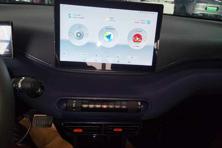 Used BYD Seagull 2024 Honor Edition 305km Dynamic Version Audio And AC Panel