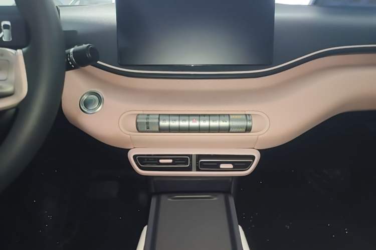 Used BYD Seagull 2024 Honor Edition 305km Dynamic Version Audio And AC Panel