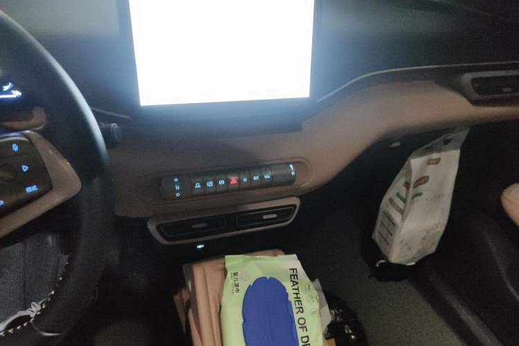 Used BYD Seagull 2024 Honor Edition 405km Flying Version Audio And AC Panel
