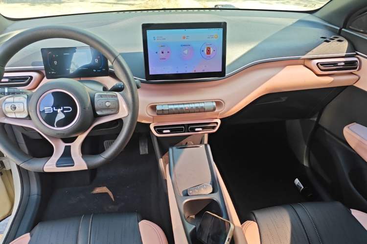 Used BYD Seagull 2024 Honor Edition 305km Dynamic Version Audio And AC Panel