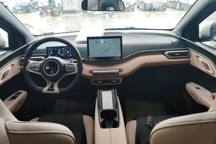 Used BYD Seagull 2024 Honor Edition 305km Dynamic Version Center Console