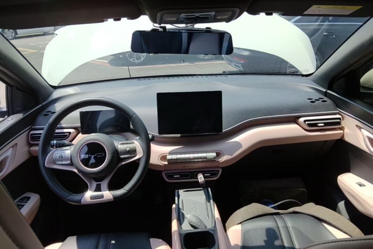 Used BYD Seagull 2024 Honor Edition 405km Flying Version Center Console
