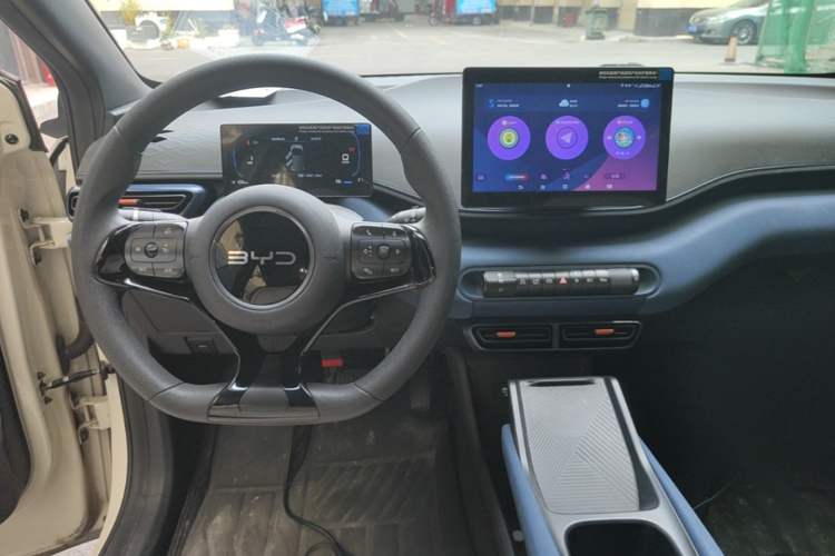 Used BYD Seagull 2024 Honor Edition 305km Dynamic Version Center Console