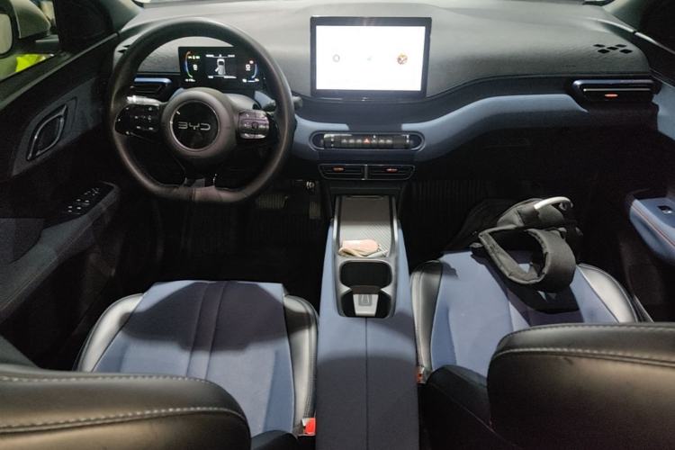 Used BYD Seagull 2024 Honor Edition 305km Dynamic Version Center Console