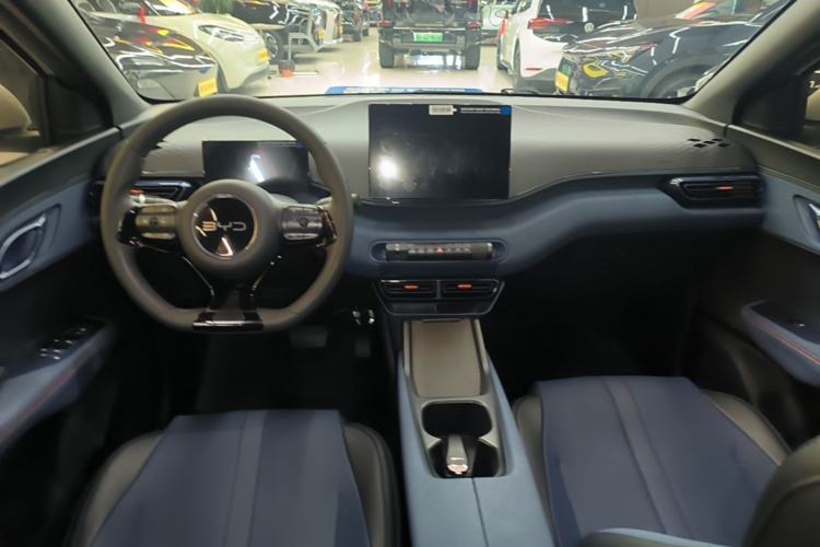 Used BYD Seagull 2024 Honor Edition 305km Dynamic Version Center Console