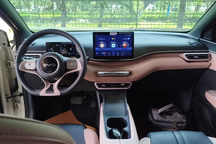 Used BYD Seagull 2024 Honor Edition 305km Dynamic Version Center Console