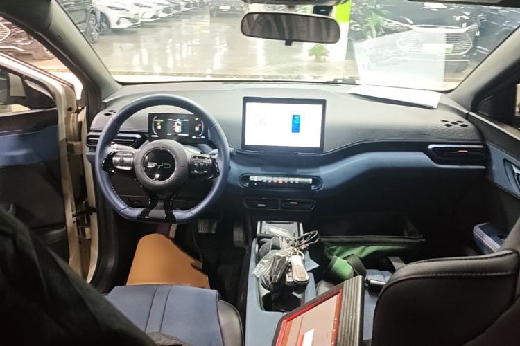 Used BYD Seagull 2024 Honor Edition 405km Flying Version Center Console