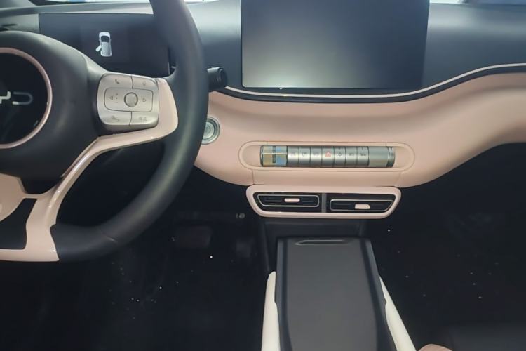 Used BYD Seagull 2024 Honor Edition 305km Dynamic Version Center Console