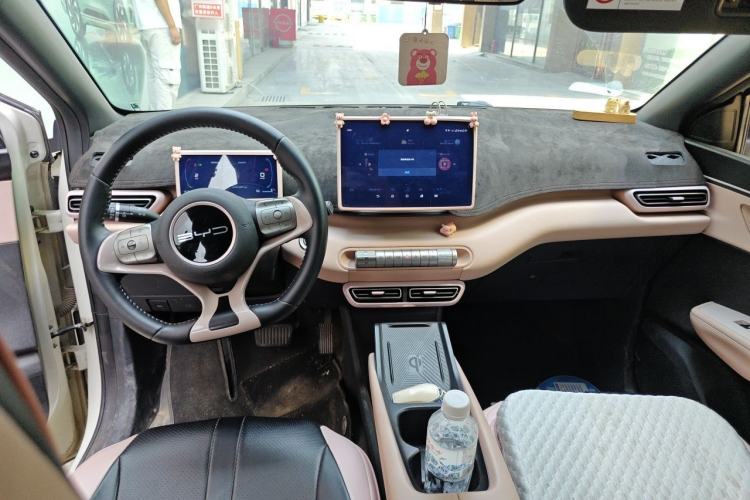 Used BYD Seagull 2024 Honor Edition 305km Freedom Version Center Console