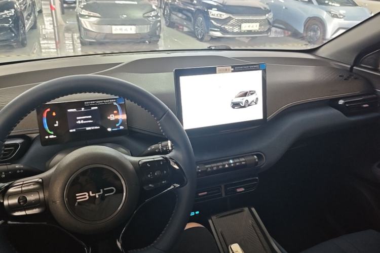 Used BYD Seagull 2024 Honor Edition 305km Freedom Version Center Console