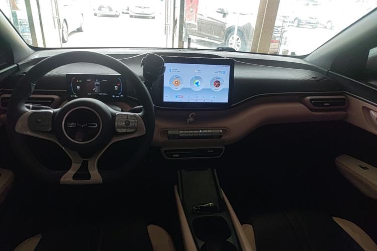 Used BYD Seagull 2024 Honor Edition 305km Dynamic Version Center Console