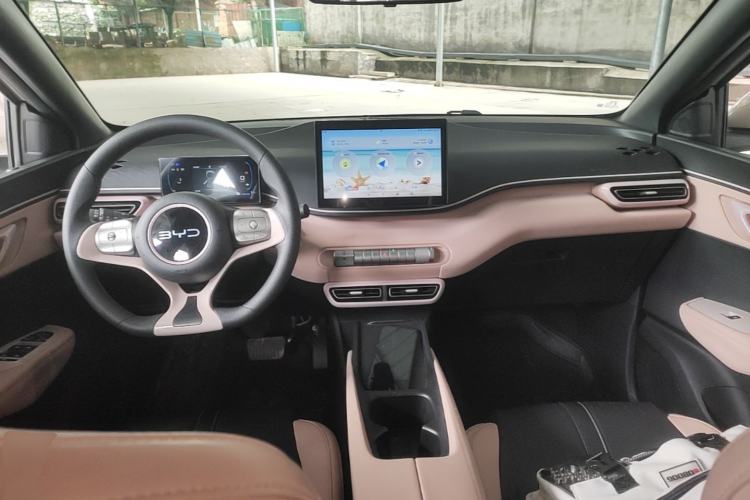 Used BYD Seagull 2024 Honor Edition 305km Dynamic Version Center Console